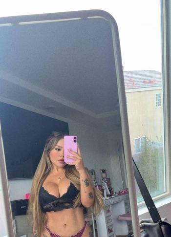 Ariana, 27 Latino/Hispanic female escort, Kamloops